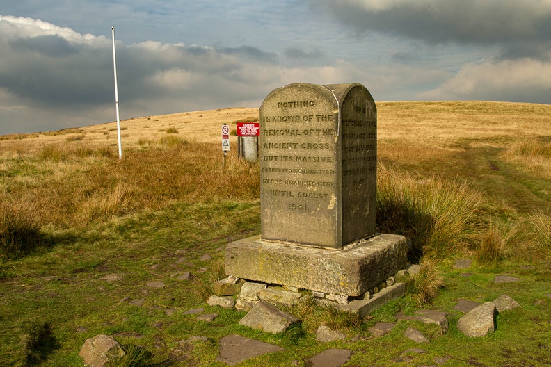 Pilgrim's Cross Monument - 6d7284